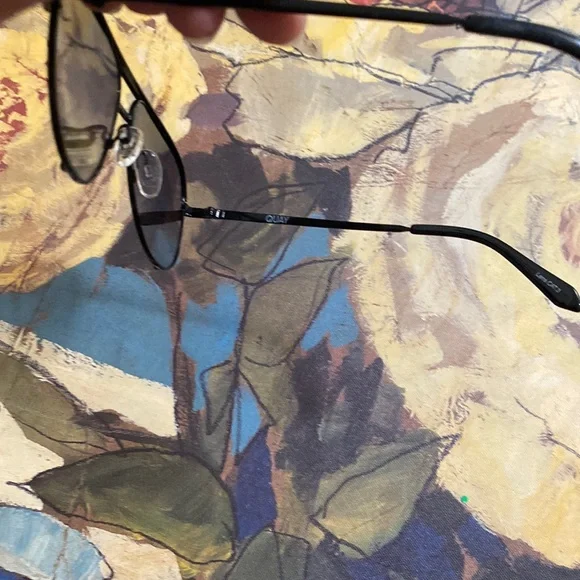 QUAY Sunglasses, Clear Case, and Cleaning Cloth Quay Australia | Accessories | Quay Australia Transparent  main image 4